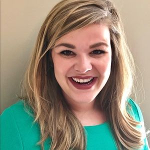 Meet your Posher, Julia